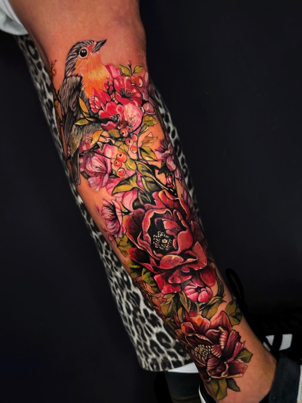 Manga floral a color con pájaro