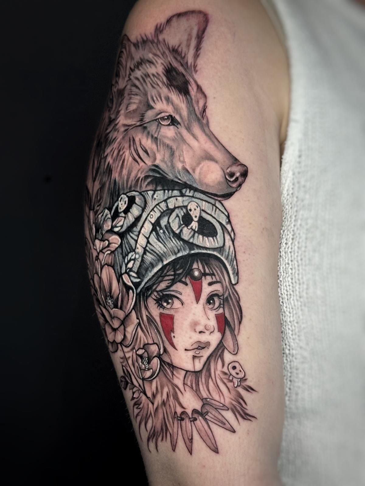 Loba y personaje fantástico